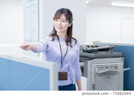 女僱員給副本 73882844