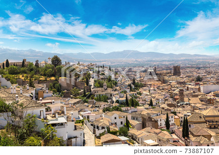 Panoramic view of Granada 73887107