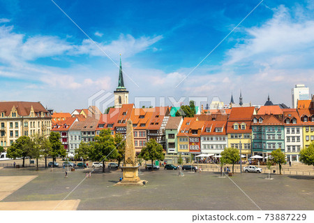 Historical city centre in Erfurt 73887229