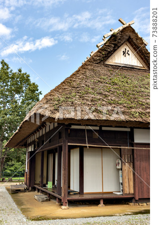 An old thatched-roof house preserved in Arimafuji Park, Sanda City, Hyogo Prefecture An old thatched-roof house preserved in Arimafuji Park, Sanda City, Hyogo Prefecture 73888201