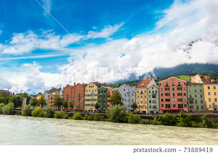 Building facade in Innsbruck 73889419