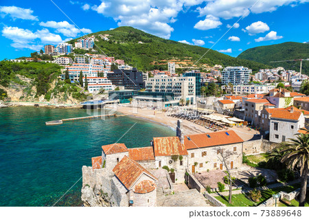 Mogren beach in  Budva 73889648
