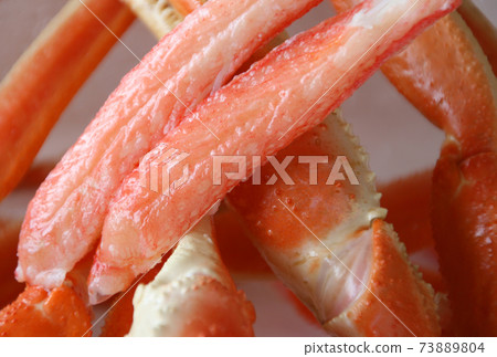 Peeled crab 73889804