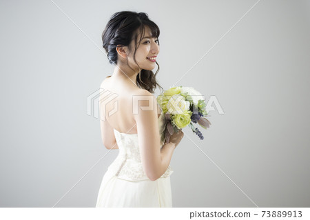 Bridal image Bridal image 73889913