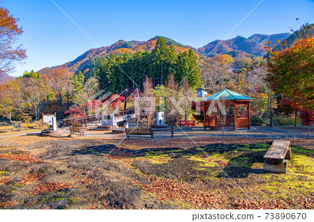 Yosanoakikoka紀念碑公園谷川町秋天風景水上町 73890670