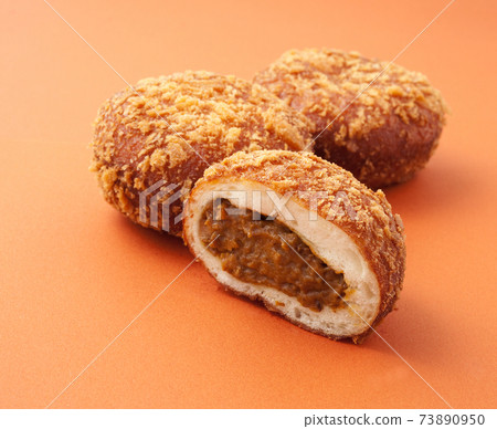 咖哩麵包 73890950