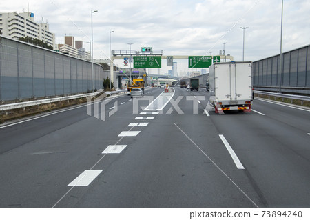 都市高速公路灣岸線大井路口東行 73894240