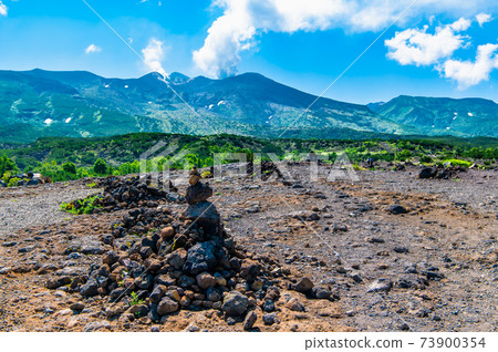 從北海道美瑛町看的十勝岳 73900354