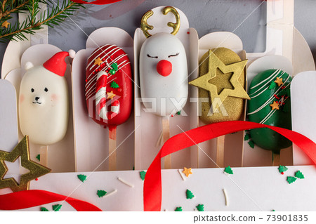 Set of Christmas popsicle. Cake on a stick 73901835