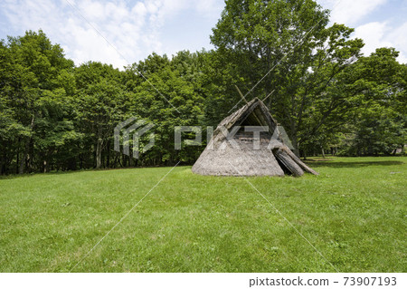 茅野市立石文繩文考古博物館，恢復Yosuke One Ruins的住所 73907193