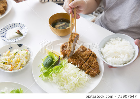 Meal Tonkatsu Japanese home-cooked food 73907647