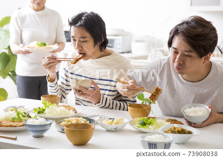 Eating appetite young people eating meat 73908038