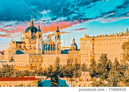 Panorama view on Royal Palace (Palacio Real) in the capital of S Panorama view on Royal Palace (Palacio Real) in the capital of S 73908916