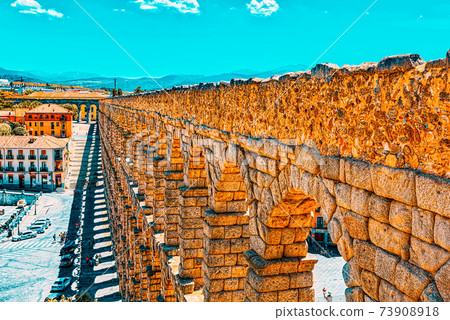 Aqueduct of Segovia (or more precisely, the aqueduct bridge) is 73908918