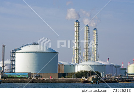View of tanks and chimneys in the Keiyo Industrial Zone 73926218