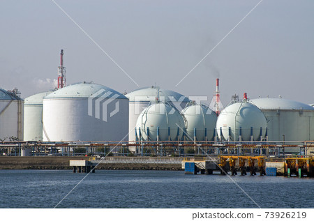 View of tanks and chimneys in the Keiyo Industrial Zone View of tanks and chimneys in the Keiyo Industrial Zone 73926219