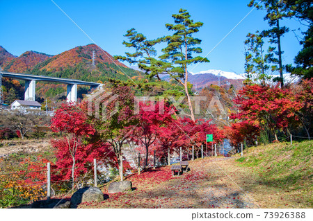 吉野明古岡紀念公園秋天風景水上町 吉野明古岡紀念公園秋天風景水上町 73926388