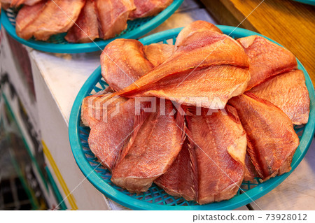 Open semi-dried fish Open semi-dried fish 73928012