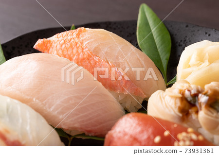 各種壽司 73931361