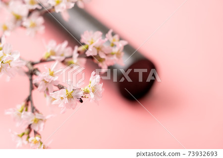 圓管和櫻花 圓管和櫻花 73932693