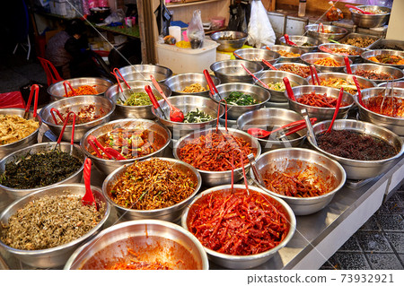 A side dish shop in a traditional mar 73932921