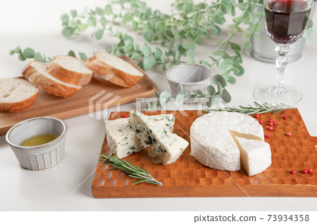 French bread with red wine and cheese French bread with red wine and cheese 73934358