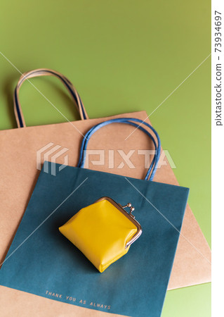 紙購物者（手提袋紙袋）和蛙嘴 73934697