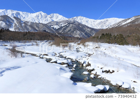 白馬冬季:從白馬大橋看北阿爾卑斯山 白馬冬季:從白馬大橋看北阿爾卑斯山 73940432