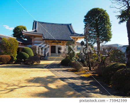 Statue of the monk-shaped horse head Kannon in Honjuin, Tokyo 73942399