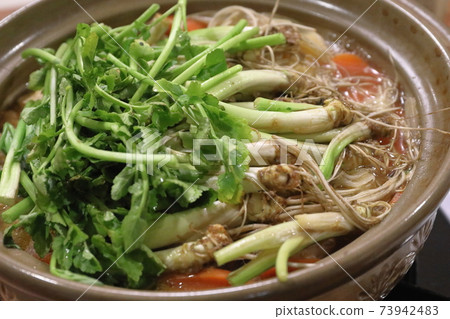 Auction pot 1 73942483