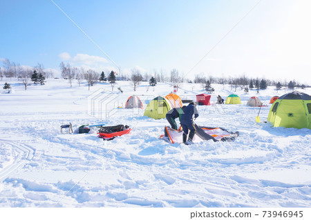 Installation of smelt fishing tent Installation of smelt fishing tent 73946945