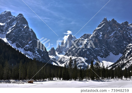 Winter valley 73948259