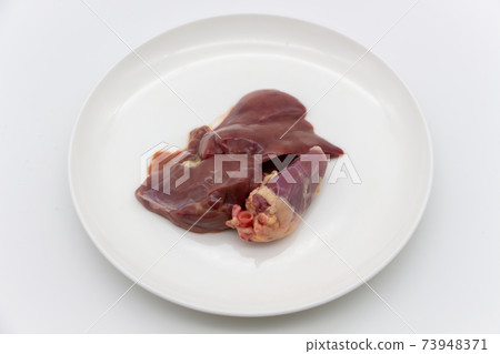 雞肝在白板上鳥肝和心臟 雞肝在白板上鳥肝和心臟 73948371