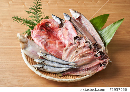 Assorted dried fish Assorted dried fish 73957966