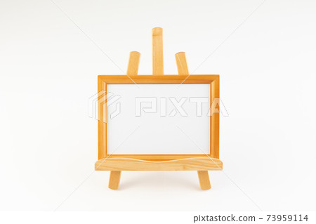 在畫架上的木製框架 73959114