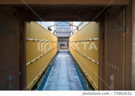 Japanese architectural approach 73962632