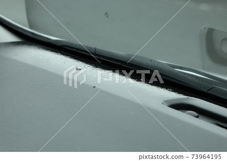 車身刮傷,儀表板變質 車身刮傷,儀表板變質 73964195