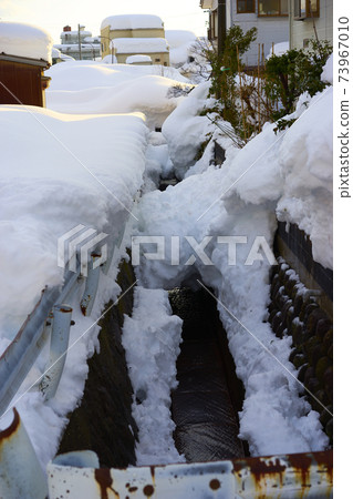 上越大雪 73967010