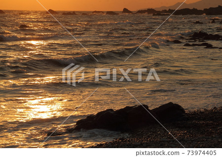 Spring evening view from the Shionomisaki coast Spring evening view from the Shionomisaki coast 73974405