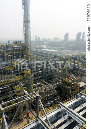 Plant on processing of hydrocarbonic raw materials Plant on processing of hydrocarbonic raw materials 73974620