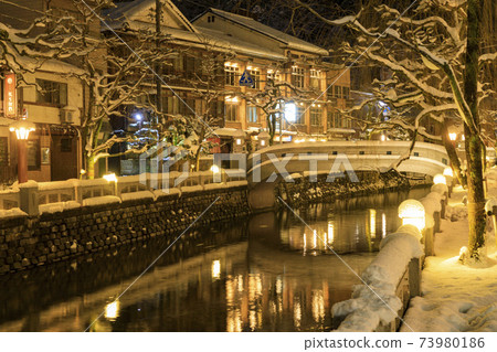 城崎溫泉夜景雪景 城崎溫泉夜景雪景 73980186
