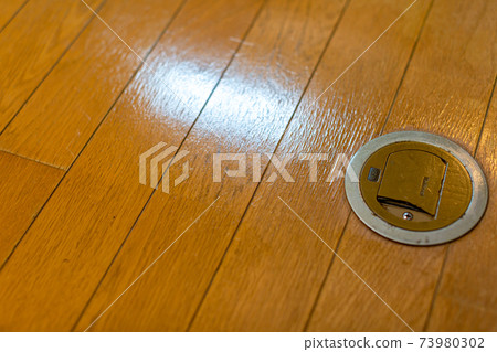 地板蠟的應用維修 地板蠟的應用維修 73980302