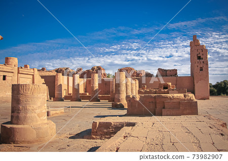 The ruins of the ancient temple of Sebek in Kom - Ombo, Egypt. 73982907