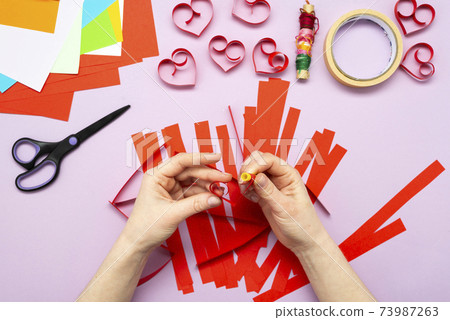 DIY instruction. Step by step guide. The process of making a garland of hearts for Valentine's Day DIY instruction. Step by step guide. The process of making a garland of hearts for Valentine's Day 73987263