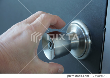 門把手防靜電措施 73989639