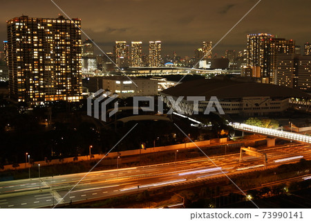 有明競技場和網球森林公園的夜景 有明競技場和網球森林公園的夜景 73990141
