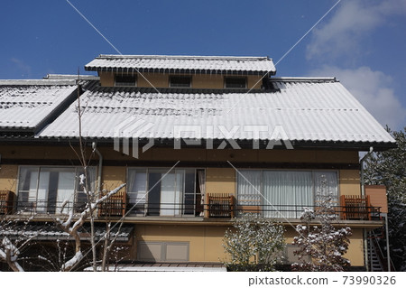 寒潮侵襲湯口溫泉,礦山城冬季天之森“京月” 寒潮侵襲湯口溫泉,礦山城冬季天之森“京月” 73990326