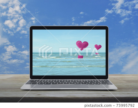 Business internet dating online, Valentines day concept 73995792