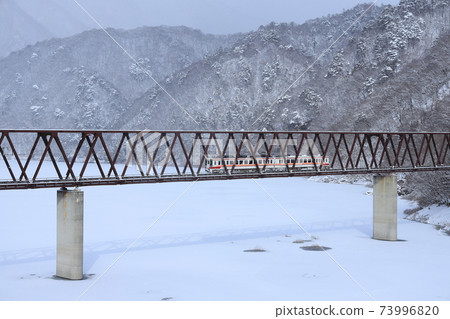 西川裕冬橋6050系列火車 西川裕冬橋6050系列火車 73996820