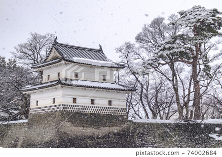 Shibata Castle Ninomaru Corner Tower (Winter) Shibata Castle Ninomaru Corner Tower (Winter) 74002684
